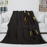 Charger l&#39;image dans la visionneuse de la galerie, Pokemon Umbreon Blanket Flannel Fleece Throw